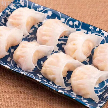 手工鱼皮饺潮汕手工鱼册鲜虾笋饺墨鱼丸火锅食材墨鱼丸亲亲肠鲜虾笋饺