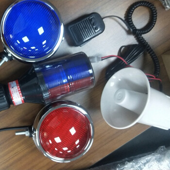 巡逻摩托车警报灯电动车喊话扬声器喇叭警车红蓝声光一体化报警器