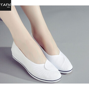 护士鞋女白色坡跟软底牛筋底美容鞋平底夏季透气小白鞋白色一双34码