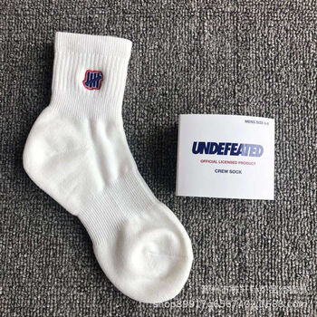 短款五道杠刺绣undefeated运动街头潮袜中筒男女棉吸汗透气日系白色