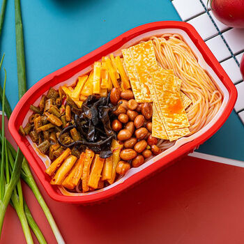 雅叔自热螺蛳粉柳州正宗免煮加臭加辣螺蛳粉批发整箱即食网红划算自热