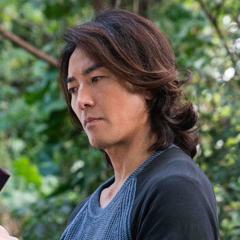 爆卖中分卷发郑伊健三七时尚男士假发男生长发帅气蓬松男人假发套自然