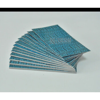 莱尔德hr600硅脂垫片高导热硅胶灰色垫片显卡显存ssd固态散热片 1.