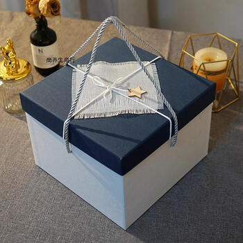 正方形礼品盒伴手礼礼物盒大号礼物包装盒生日送礼盒 超大正方形宝蓝