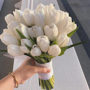 19朵白色郁金香新娘手捧花