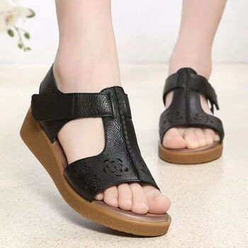 麦见夏季凉鞋妈妈女新款软底防滑轻便舒适中老年女鞋平底凉鞋子 黑色
