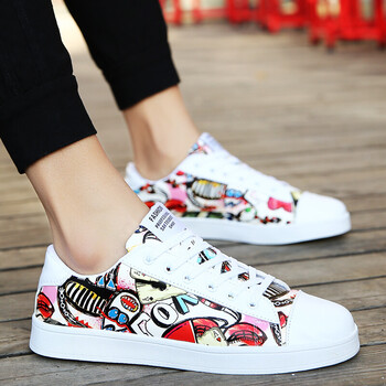 藕唯 彩绘涂鸦男鞋板鞋潮流韩版动漫卡通花纹鞋子学生休闲鞋男街头