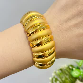 oeing5d无氢黄金手镯年轻款宽面大夸张999足金弹力南瓜镯子送女友老婆