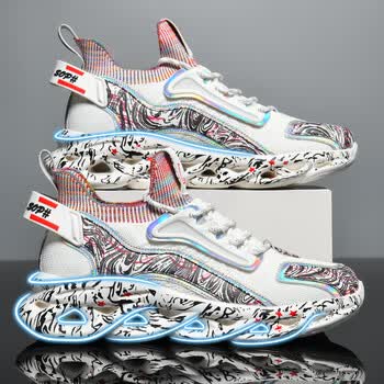 句雪国潮男鞋新款厚底运动鞋迷彩涂鸦休闲鞋软底大码刀锋减震跑步鞋