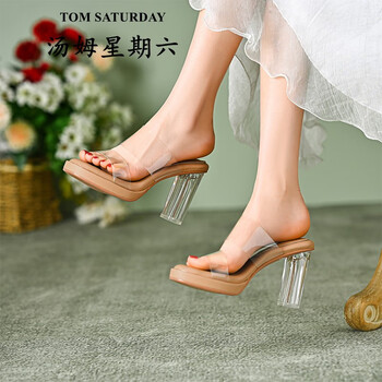 汤姆星期六一字带透明高跟鞋女粗跟防水台踩屎感凉拖鞋外穿水晶凉鞋女