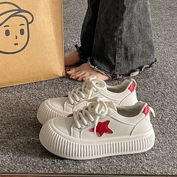 惠伦贝大码2024春季星星小白鞋女款百搭休闲运动鞋平底板鞋女鞋新款