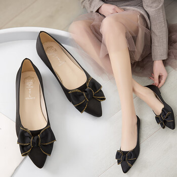 yinfan豆豆鞋女鞋春季尖头单鞋女士平底鞋子女青年船鞋工作乐福鞋妈妈