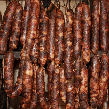 四川特产川味麻辣香肠 广味腊肠 肉肠农家土猪肉烟熏肠1斤装