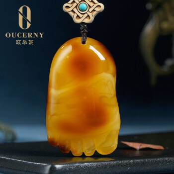 欧采妮（OUCERNY）蜜蜡吊坠「赤脚大仙」琥珀鸡油黄满蜜项链雕刻挂件男女款天然孤品 仅此一件