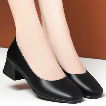 凡普斯尚40-50岁穿的单鞋女鞋眞皮软底舒适春季粗跟宽脚圆头妈妈鞋中