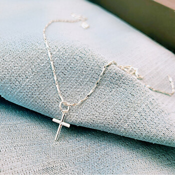 银项链女士999足银春季简约气质十字架复古新款含吊坠锁骨链子十字