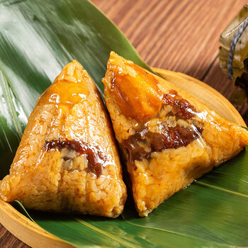 板栗蛋黄鲜牛肉竹筒咸粽子福利端午嘉兴团购真空袋装竹筒清真蛋黄牛肉