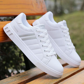 2022秋季新款男鞋百搭白色板鞋男韩版潮流男士小白鞋学生帅气鞋子