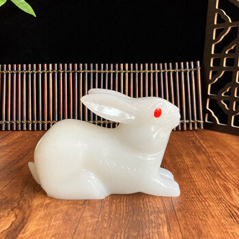qwc 天然玉石玉兔子摆件生肖兔玄关酒柜装饰家居吉祥物大号手工雕刻