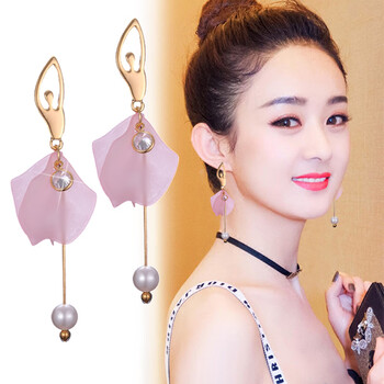 老凤祥韩国气质花朵耳环女新款潮超仙花瓣珍珠长款耳坠生日礼物女芭蕾