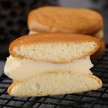 fghgf 娃娃脸头硬黄奶油夹心面包老式传统儿时早餐娃娃脸面包小时候的