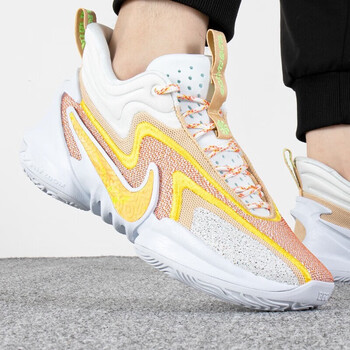 耐克（NIKE）篮球鞋男鞋秋季新款Cosmic Unity全掌型气垫实战轻便运动鞋DH1536 DH1536-101 42.5