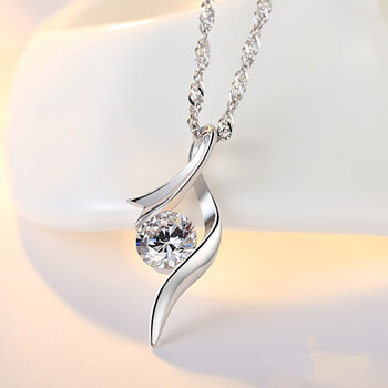 纳尧精美时尚饰品灵动项链铜合金人工合成立方锆