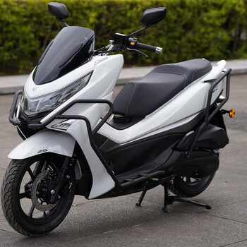 山竹适用豪爵hj150t-28保险杠uhr150前后保护杠防撞架防摔杠改装配件