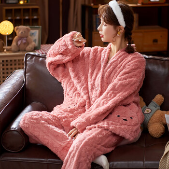 睡衣女秋冬季长袖珊瑚绒加厚加绒学生冬天法兰绒加大码家居服套装粉色