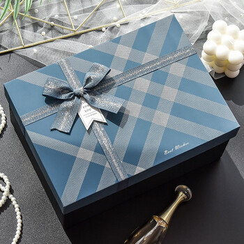 长方形盒子情人节礼品盒帽子围巾服装礼盒蓝色闪银格纹大号30521515cm
