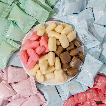 表白糖果带字情话雅伯糖果高颜值网红情话表白盒装奶糖结婚喜糖小零食