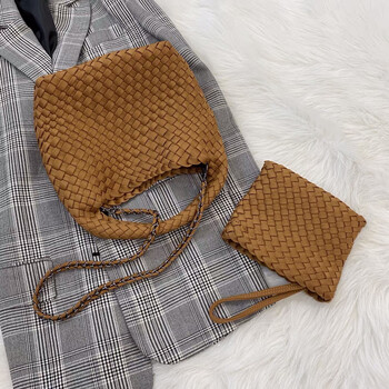 赣老头韩国手工编织包手提水桶包女士小众设计感单肩斜挎子母包菜棕色