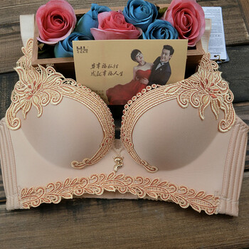 素年月影幸福狐狸内衣加厚无钢圈文胸聚拢正品秋冬季小胸 幸福花-肤色