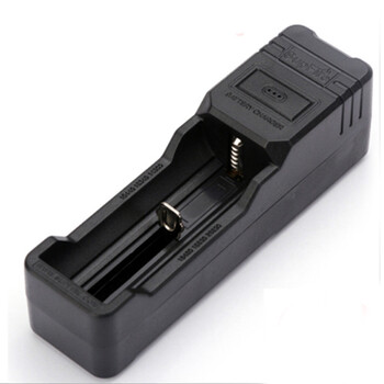 赛乐透1865026650强光手电锂电池通用单槽充电器37v电池充电器不含含