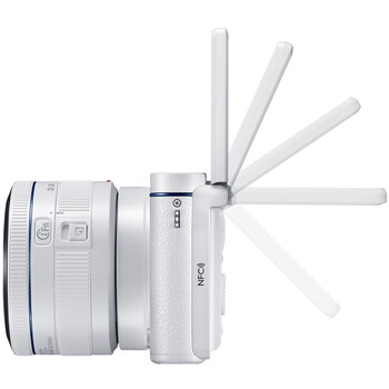 三星（SAMSUNG）NX3300自拍 时尚微型单电套机 （20-50mm） （白色）蓝调经典款 内附16G卡