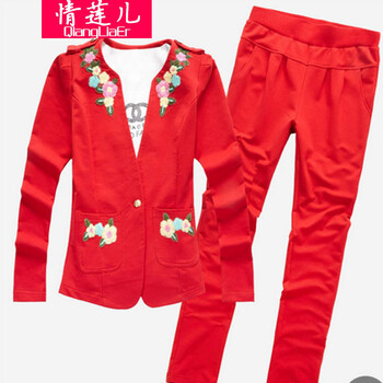 情莲儿 2015女春秋装新款韩版蕾丝小西服修身休闲套装三件套大码女装潮 大红色 XL