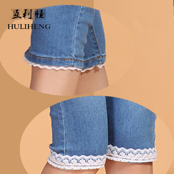 
                                        互利恒（huliheng）韩版女五分裤蕾丝显瘦牛仔中裤 26码                