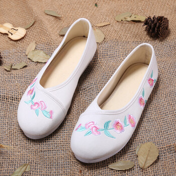 夏季女民族风古风绣花鞋汉服搭配布鞋女鞋千层底跳舞平底鞋zyx 白色