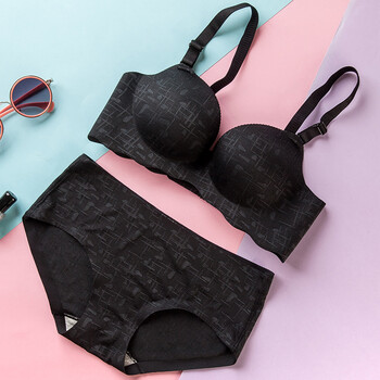 小胸性感无痕无钢圈聚拢文胸三排扣黑色一片式少女内衣套装 黑色 80a=