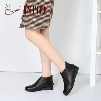 百年烟斗2018新款简约文艺女鞋舒适中帮鞋平底休闲皮鞋女单鞋中口低跟