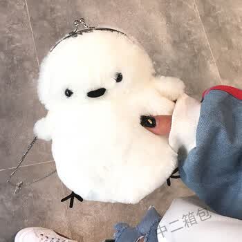 新款毛毛小鸡造型包包2018秋冬新款卡通可爱锁扣绒毛包链条单肩斜挎包