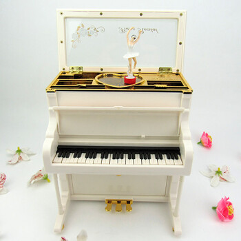 音乐盒八音盒女生公主旋转跳舞芭蕾舞女孩发光发条式生日礼物钢琴