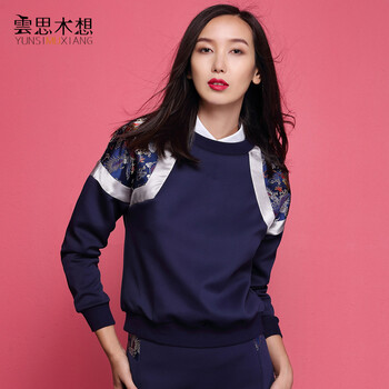 
                                        云思木想时尚中国风女王范时尚织锦拼接长袖卫衣潮牌上衣女20379 宝蓝 L                