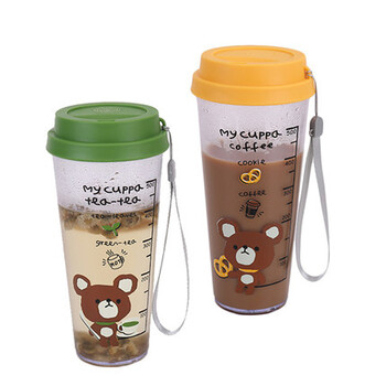 琅品 可爱熊宝塑料随手杯 带盖带提绳带刻度环保材质 学生水杯子 550ml 大号熊宝随手杯-粉色