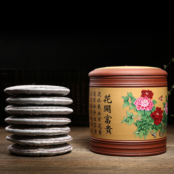 
                                        尊壶 紫砂茶叶罐 大号七饼装存储茶罐陶瓷茶缸密封醒茶罐 普洱茶饼罐紫砂茶罐 清水泥加段泥花开富贵                