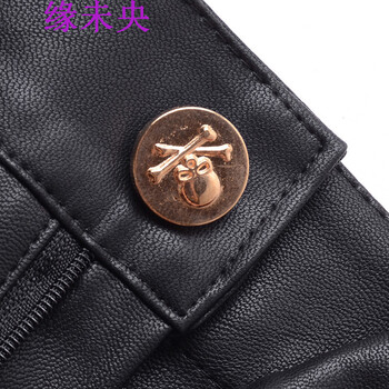 衣缘系我2015秋冬新款女装韩版时尚百搭修身显瘦PU皮裤短裤直筒裤F4073A0575 黑色 M