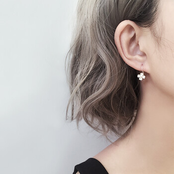 s925银气质小清新樱花耳环纯银耳钉女简约韩国个性防过敏耳钩 一对
