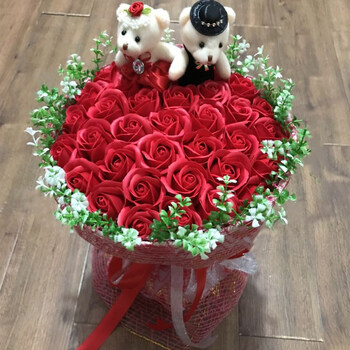 【京东优选新品】 家居新品99朵仿真玫瑰花香皂花礼盒女王七夕节生日