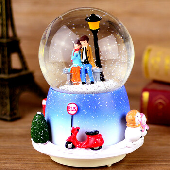 zi)水晶球音乐盒旋转带飘雪花可发光天空之城送女生男生小孩生日礼物