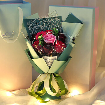 创意仿真玫瑰花花束礼盒生日礼物女生假花干花皂花香皂花肥皂花永生